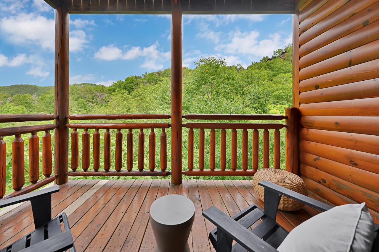 Gorgeous Large Mountain View Cabin W Hot Tub, Free Wifi, Games Villa Sevierville Exterior foto