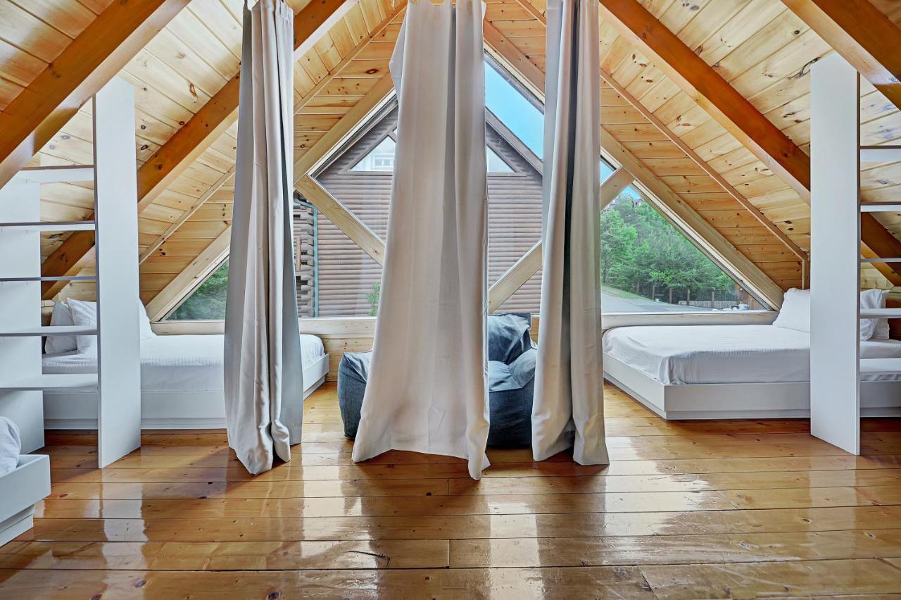 Gorgeous Large Mountain View Cabin W Hot Tub, Free Wifi, Games Villa Sevierville Exterior foto